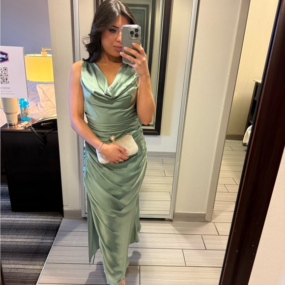 Abercrombie & Fitch Dresses & Skirts - Abercrombie & Fitch Sage Maxi Dress